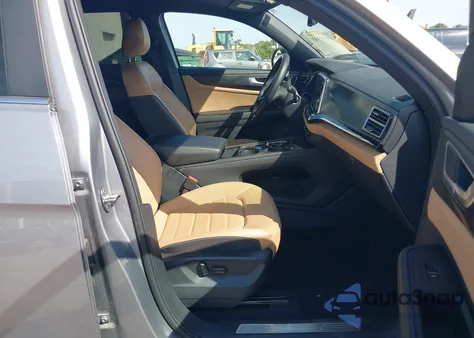 2024 Volkswagen Atlas Cross Sport 2.0T Sel R-Line z USA, uszkodzony, nr VIN 1V2AE2CA3RC254432